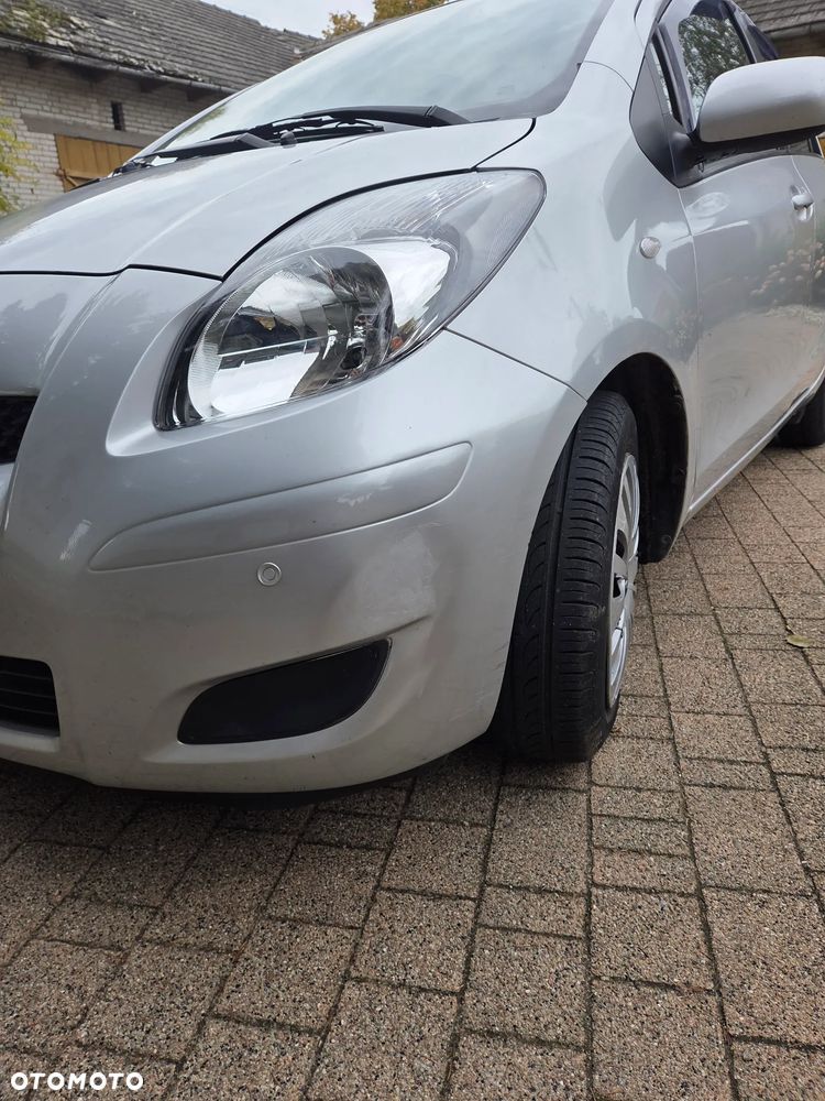 Toyota Yaris - 13