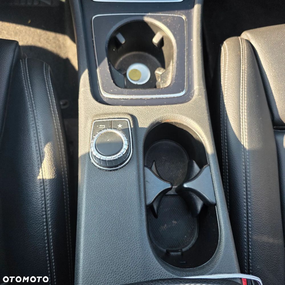 Mercedes-Benz CLA 250 4-Matic - 27