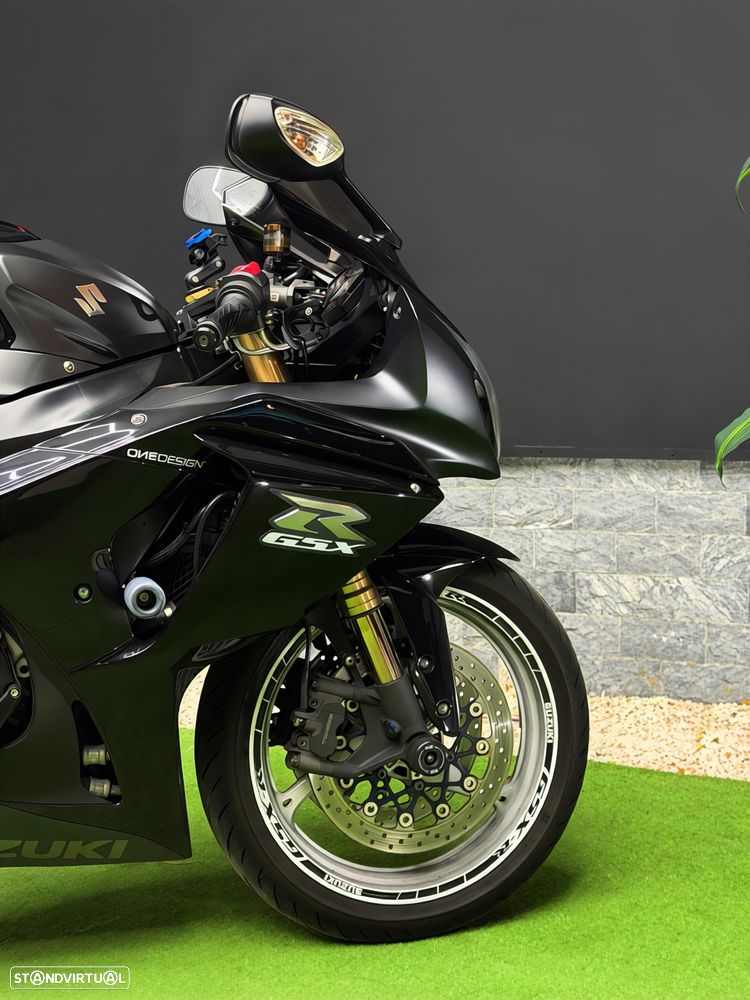 Suzuki GSX-R L2 - 4