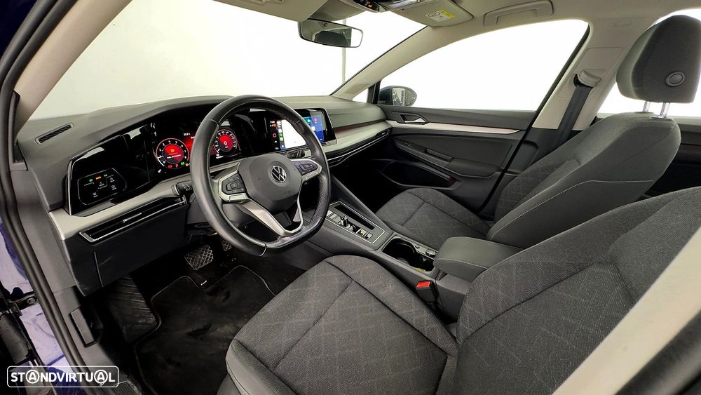 VW Golf 1.0 eTSI Life DSG - 22