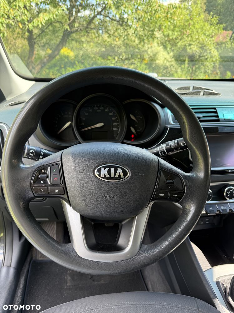 Kia Rio 1.4 M - 7