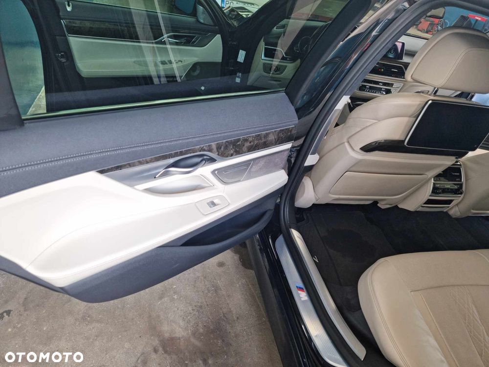 BMW Seria 7 750Ld xDrive - 18