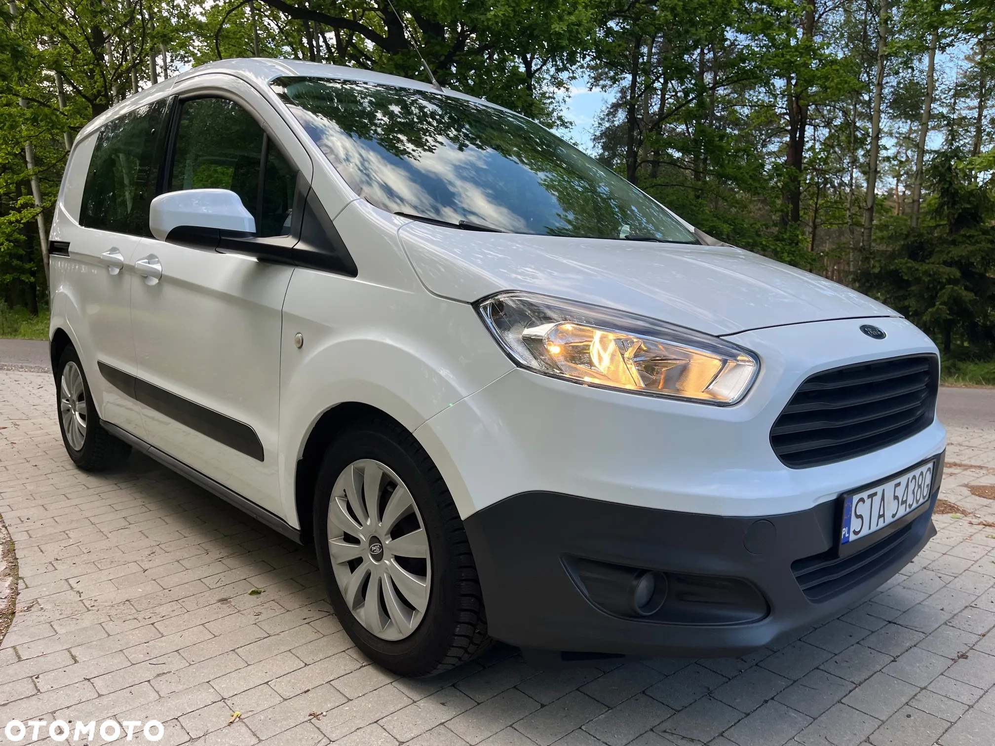 Ford Transit Courier - 7