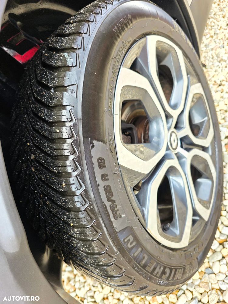 Renault Captur E-TECH Full 145 Techno - 12