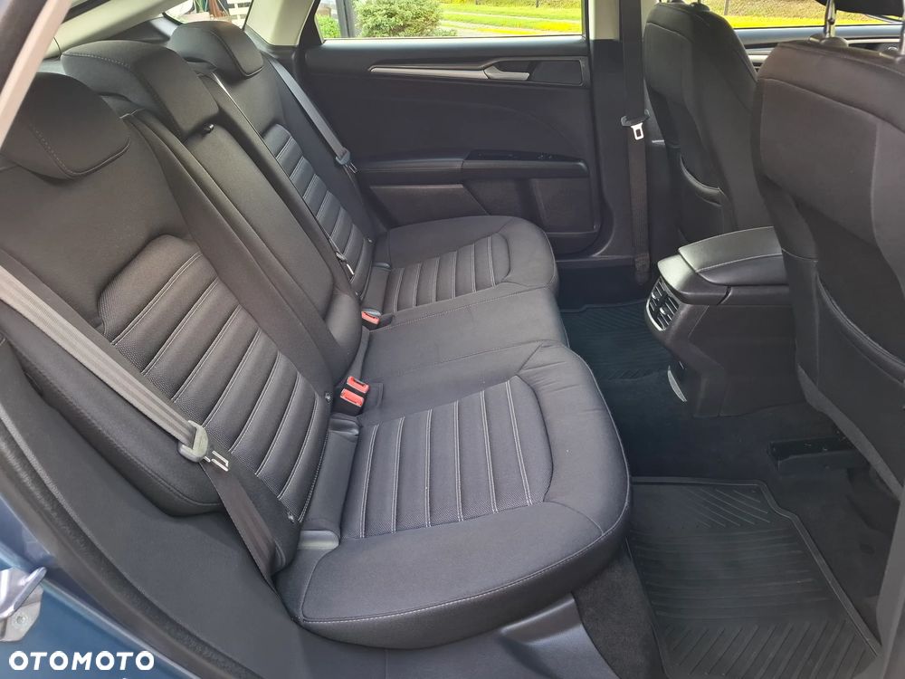 Ford Mondeo - 27