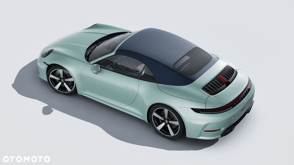Porsche 911 Carrera 4S - 4