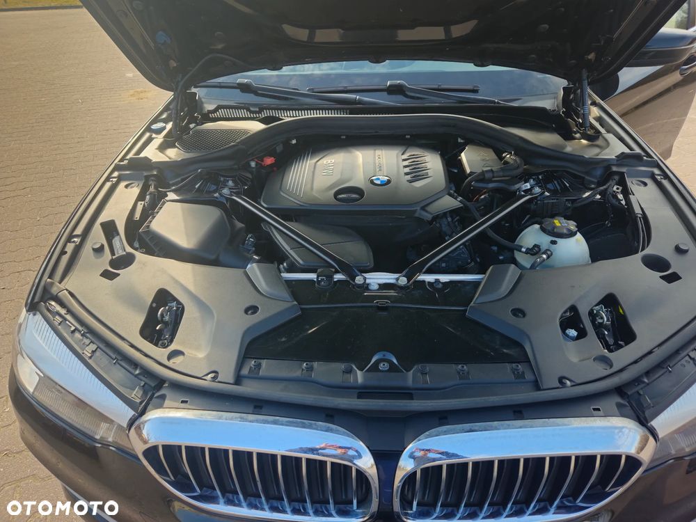 BMW Seria 5 520d Luxury Line - 36
