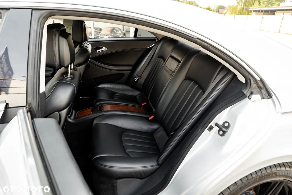 Mercedes-Benz CLS 350 CDI - 28