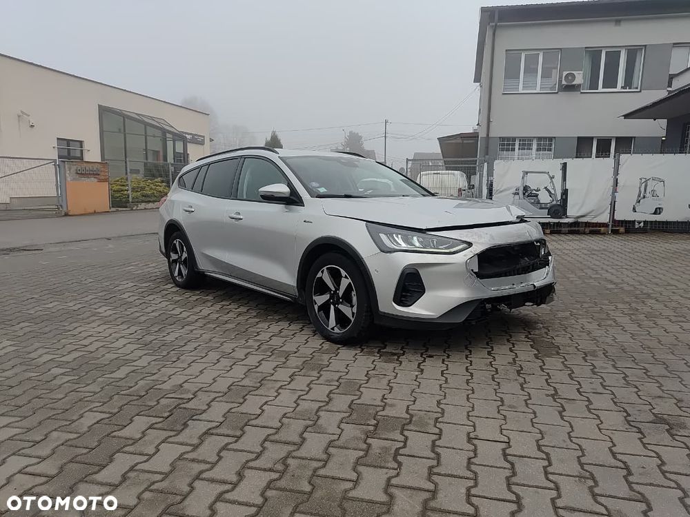 Ford Focus 1.0 EcoBoost Hybrid ACTIVE X - 1