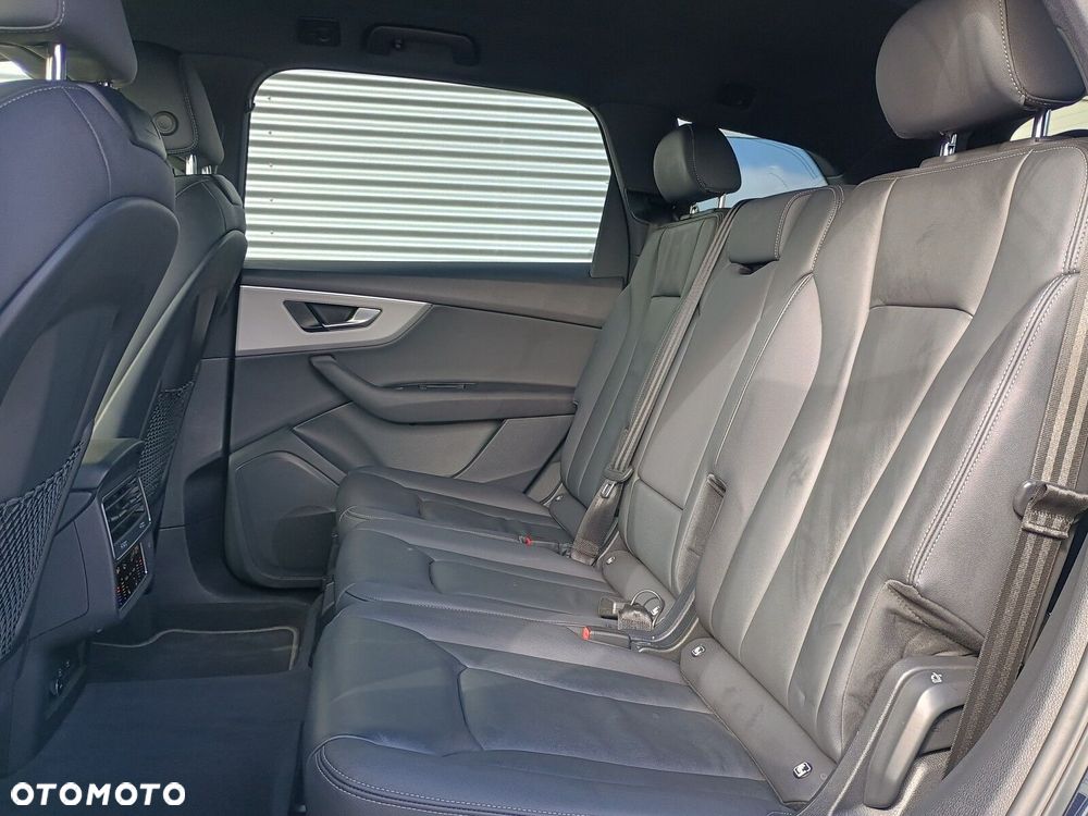 Audi Q7 - 15