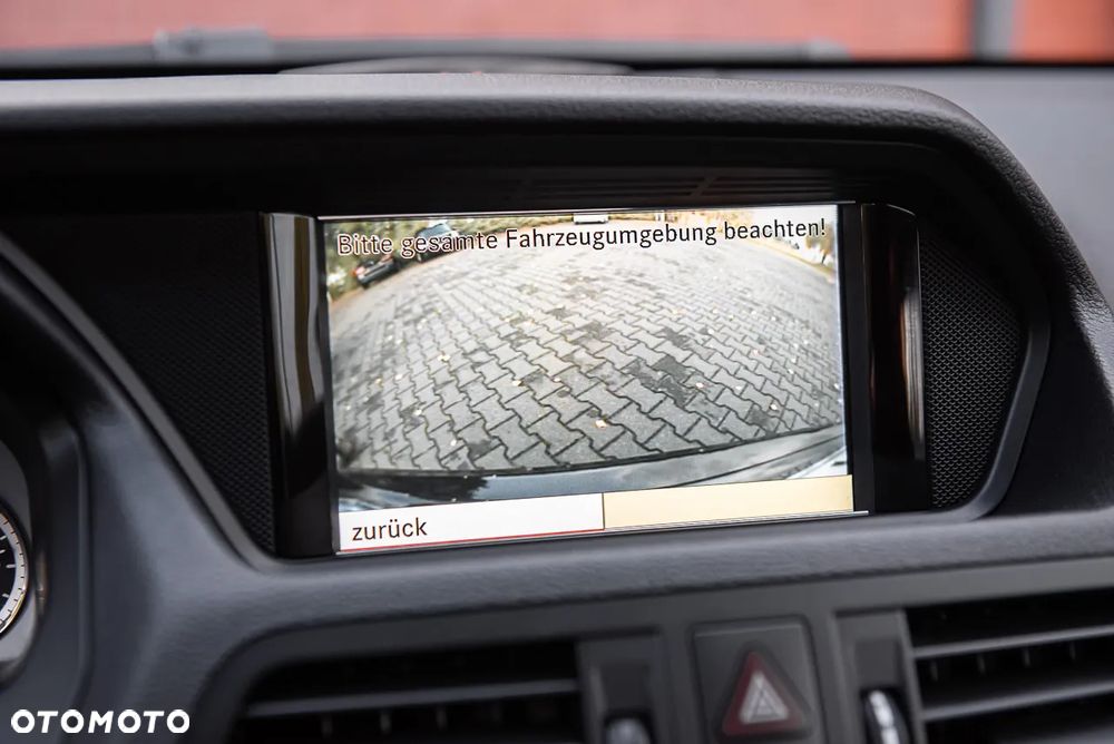 Mercedes-Benz Klasa E 350 CGI Coupe BlueEFFICIENCY 7G-TRONIC Avantgarde - 24
