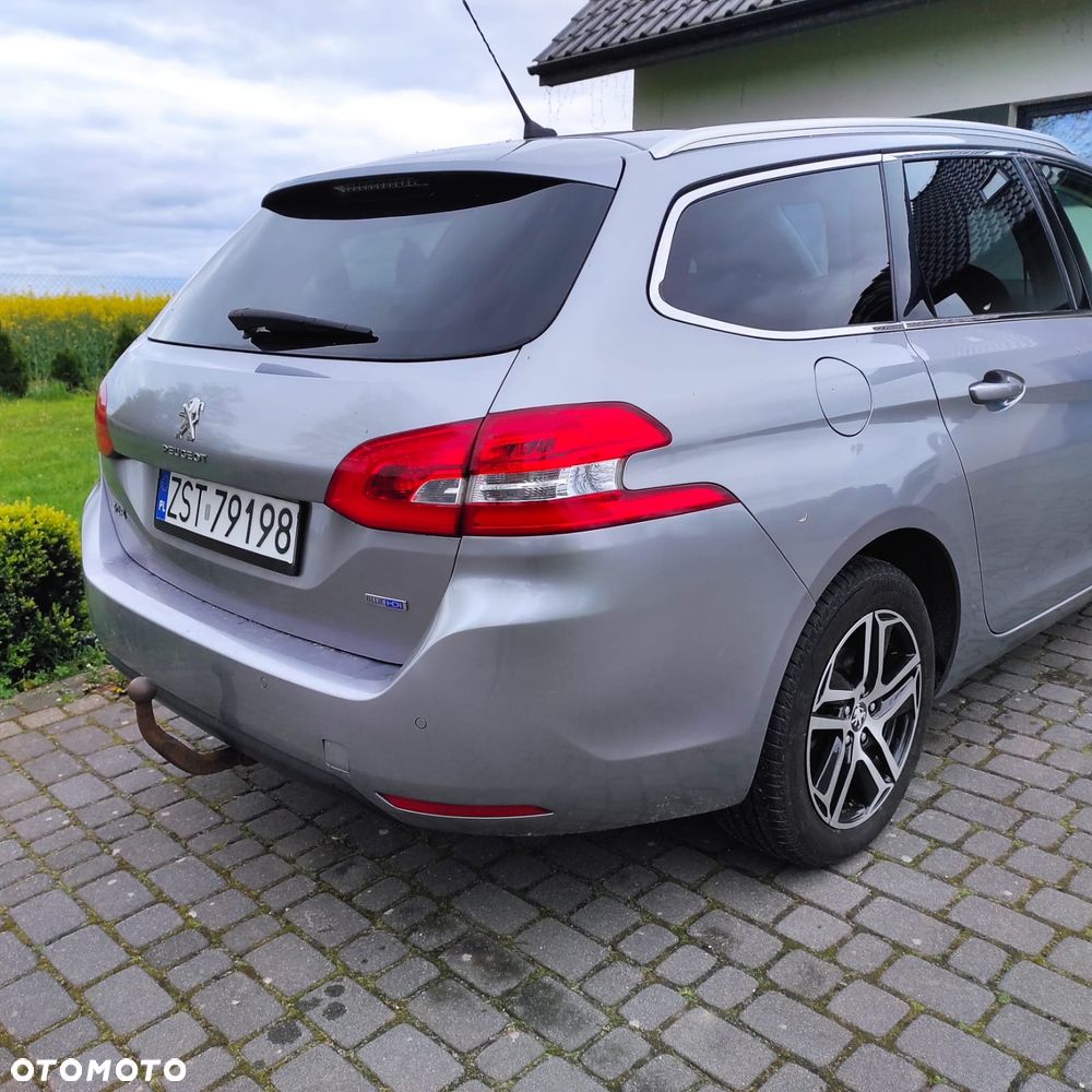 Peugeot 308 ver-bluehdi-150-stop-start-allure - 4