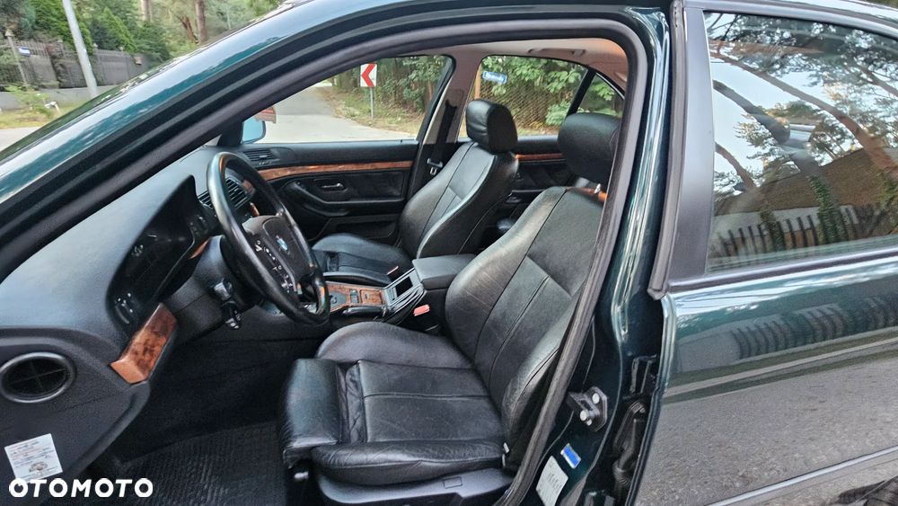 BMW Seria 5 - 12