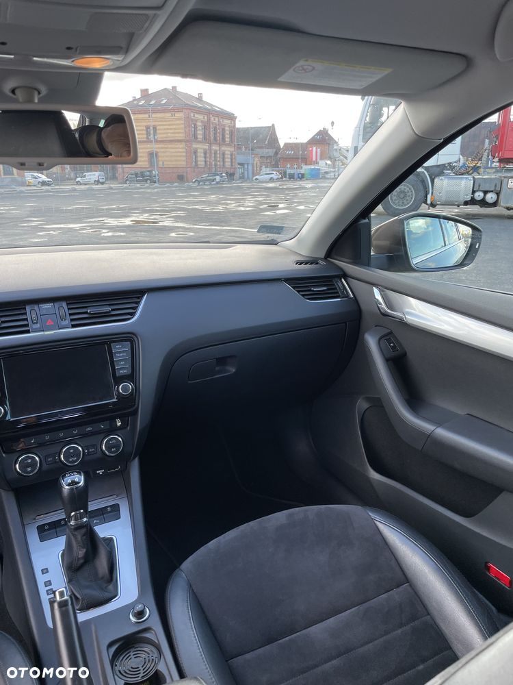 Skoda Octavia ver-1-8-tsi-4x4-ambition-dsg - 19