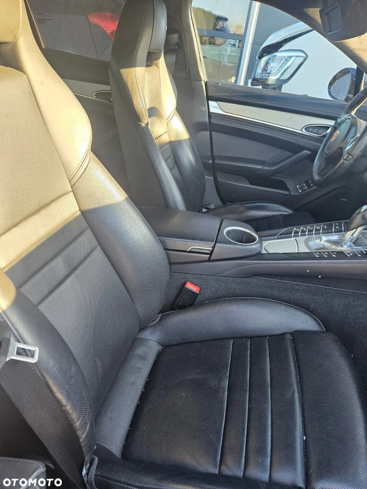 Porsche Panamera 4S - 11