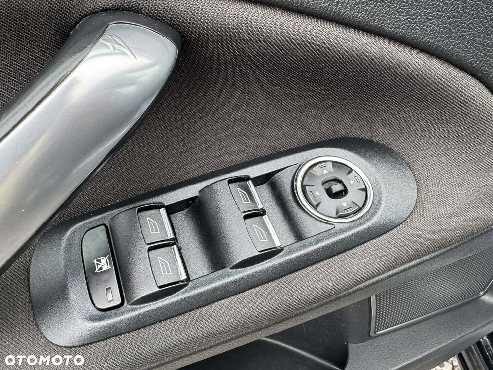 Ford Mondeo 2.0 TDCi Ghia - 22