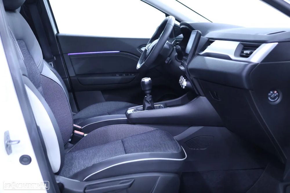 Renault Captur 1.0 TCe Techno Bi-Fuel - 19