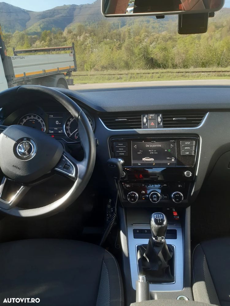 Skoda Octavia 1.6 TDI Ambition - 5