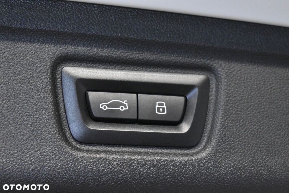 BMW Seria 3 - 30
