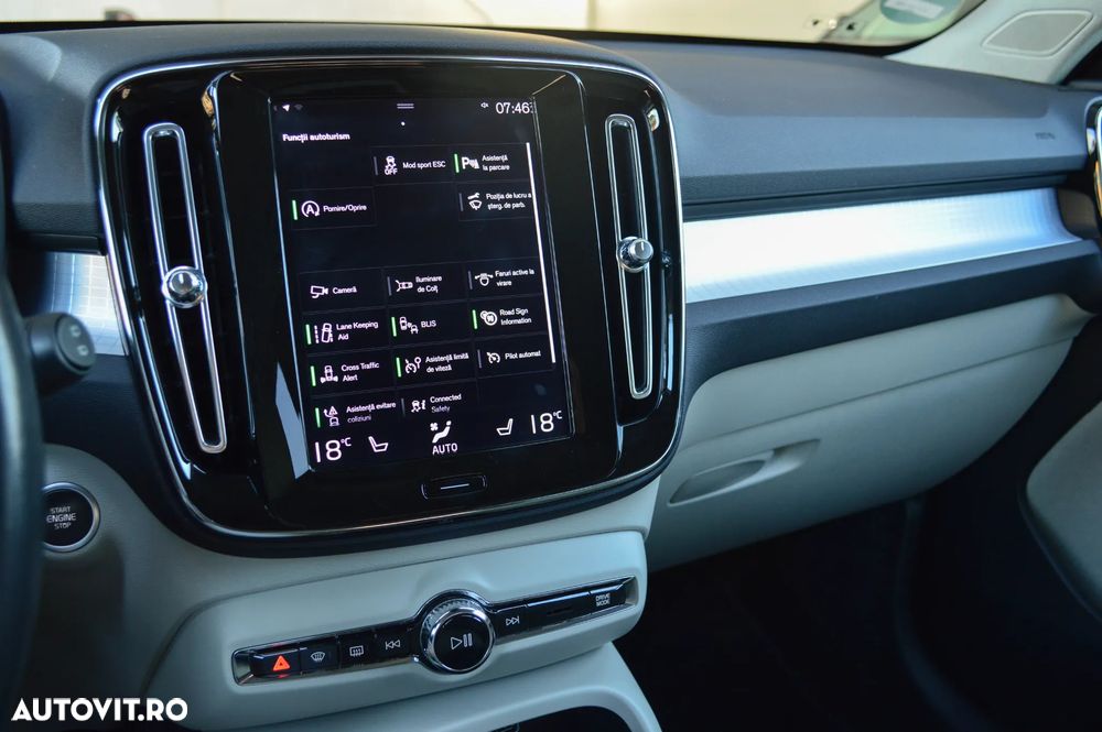 Volvo XC 40 D4 AWD Inscription - 8