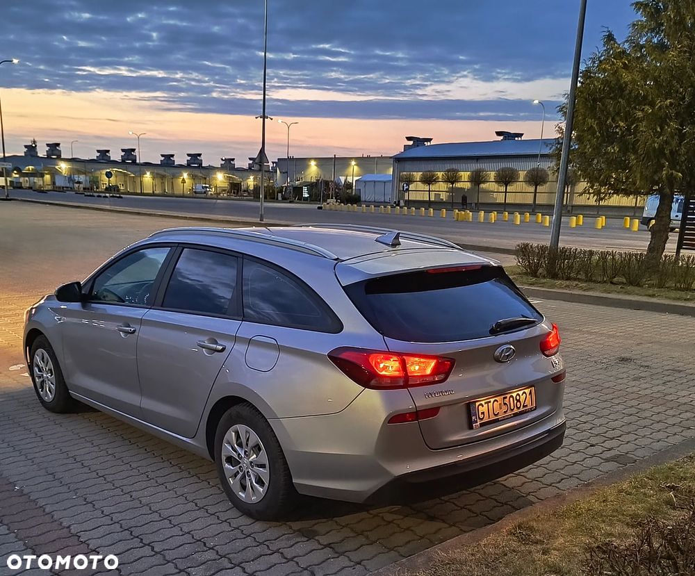Hyundai i30 1.6 D Classic + - 1