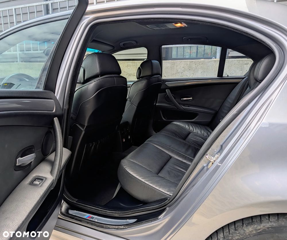 BMW Seria 5 530d Edition Sport - 18