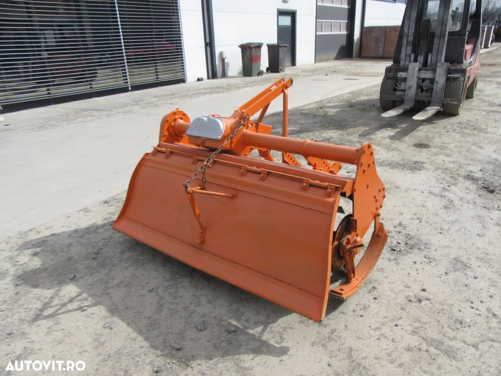 Howard Freza de pamant 1.40 - 4