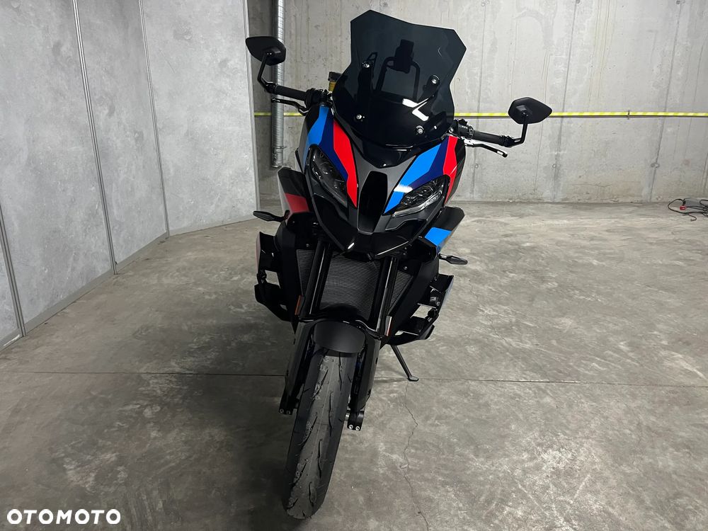 BMW XR - 7