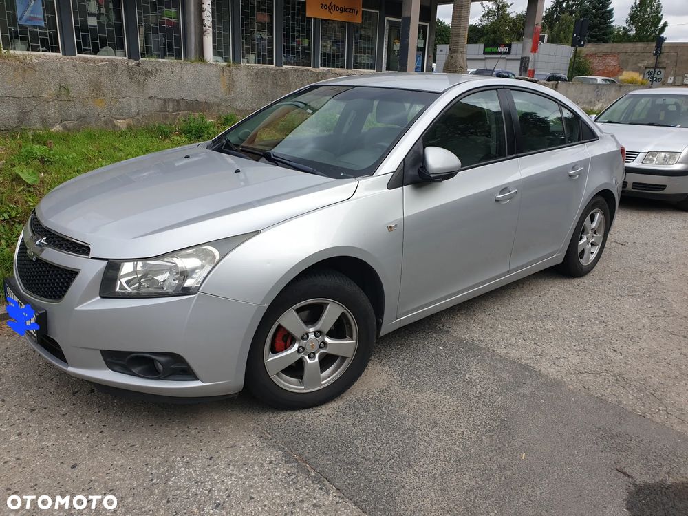 Chevrolet Cruze 1.8 LS - 1
