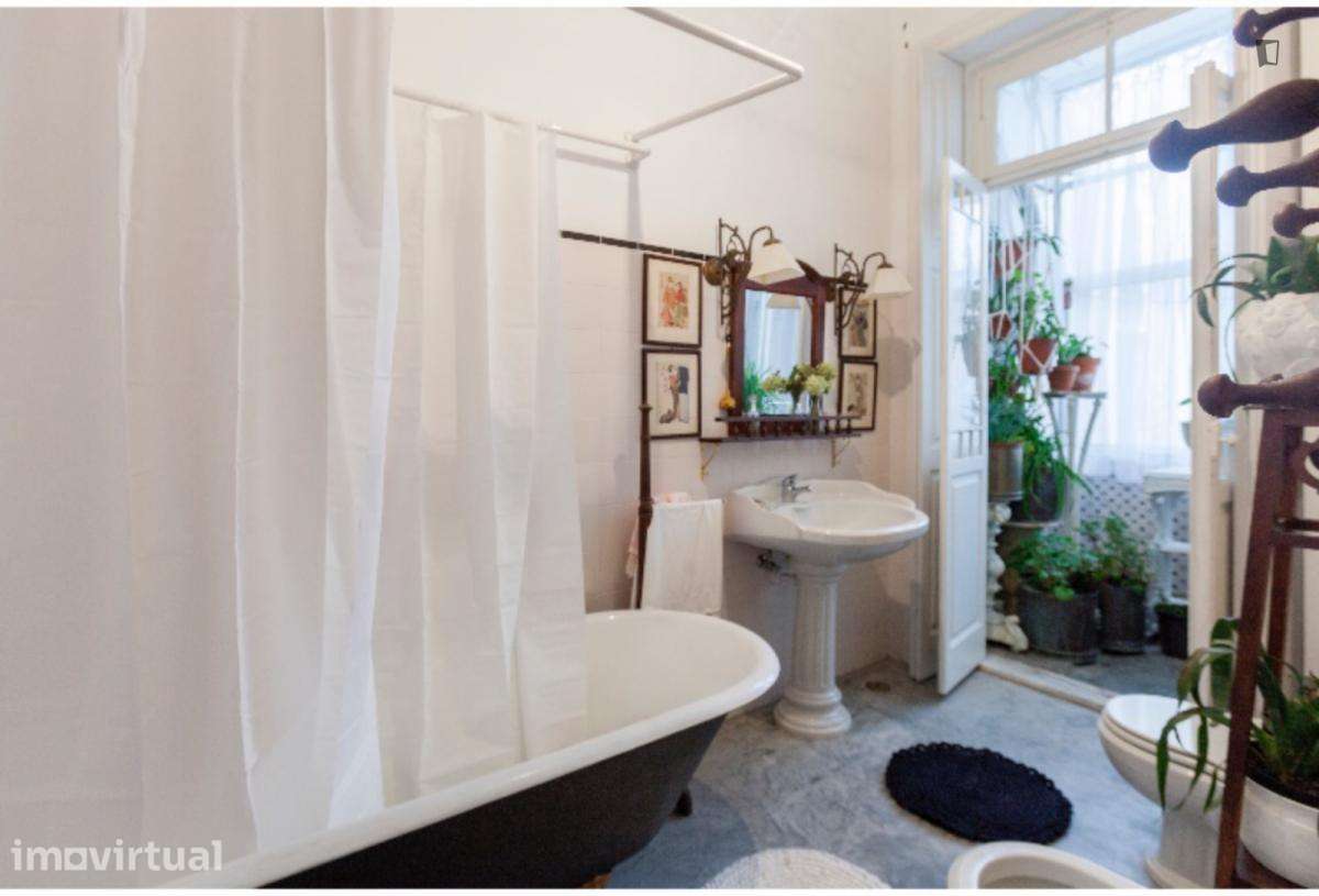 Apartamento com 4 quartos - localizado em Santo Ildefonso Porto - Grande imagem: 3/11
