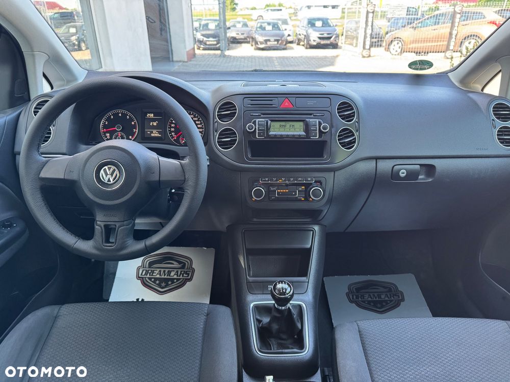 Volkswagen Golf Plus - 17