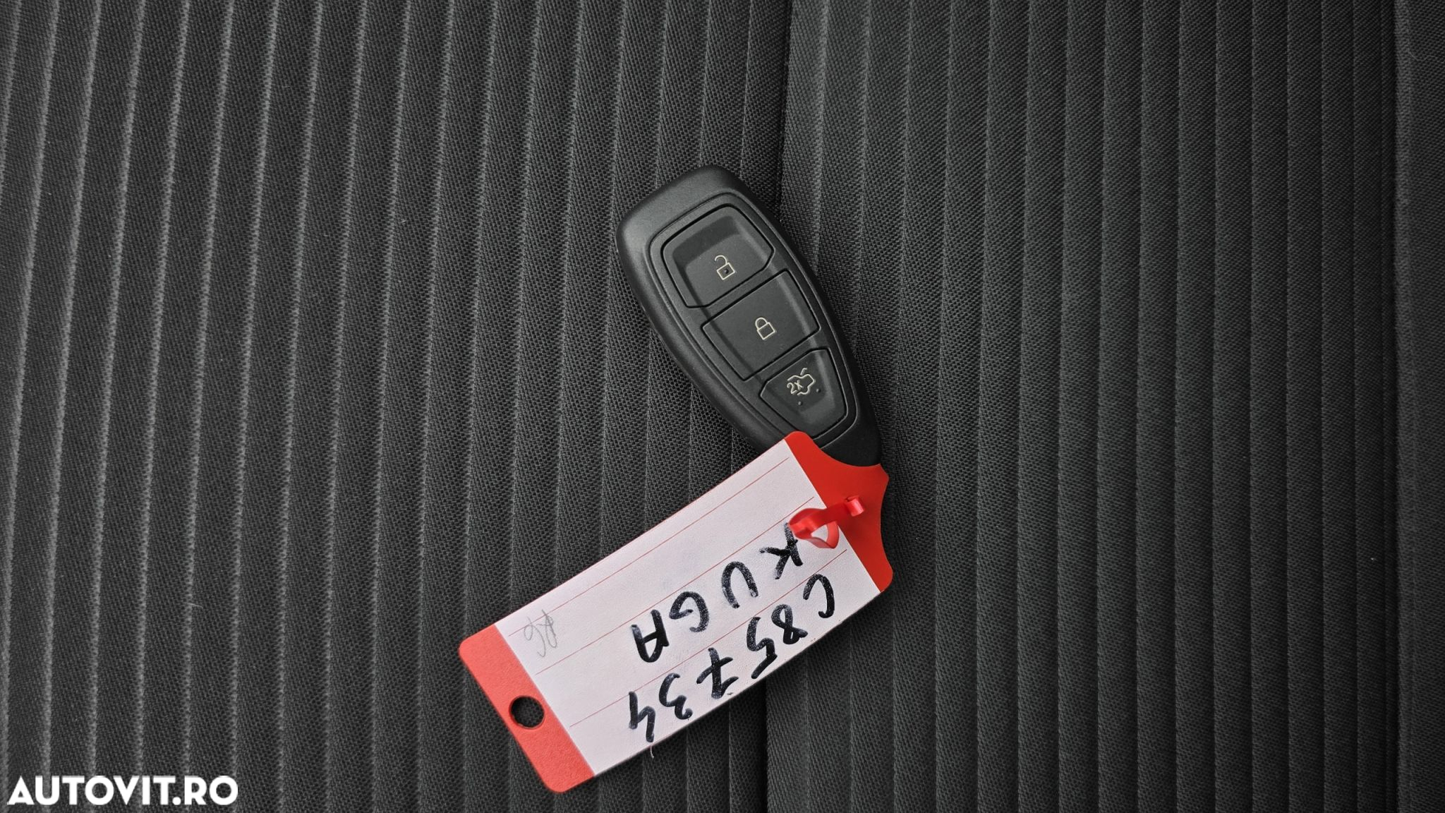 Ford Kuga - 21