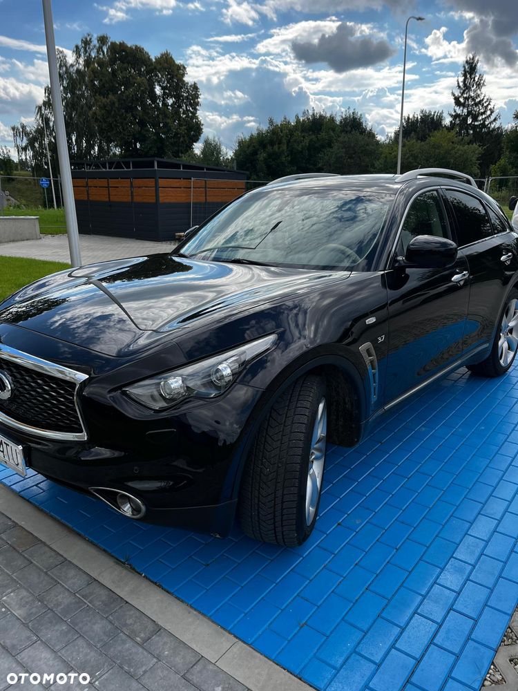 Infiniti Q70 3.7 Sport Tech EU6 - 9