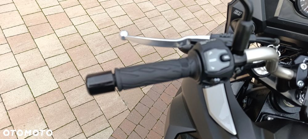 Suzuki V-STROM - 14
