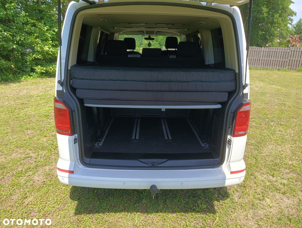 Volkswagen Multivan - 15