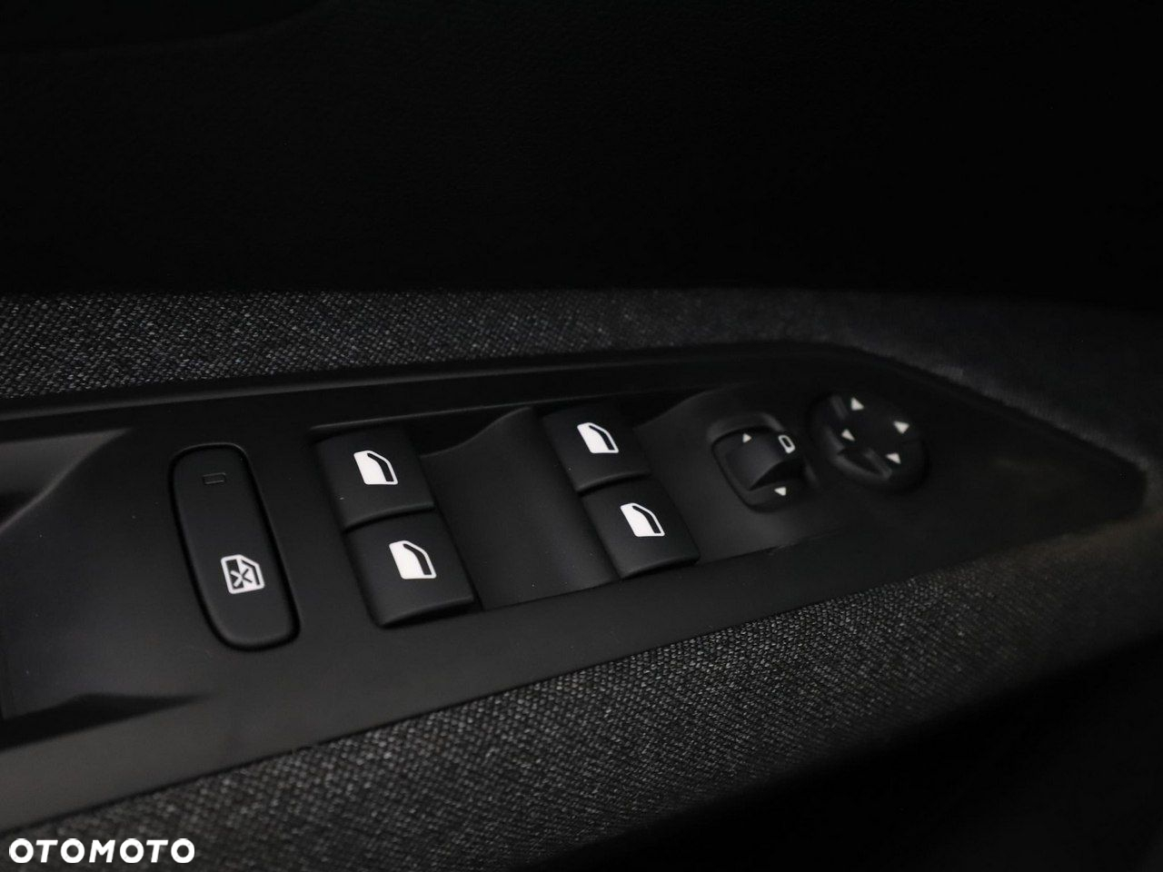 Peugeot 5008 1.2 PureTech Active S&S EAT8 - 35