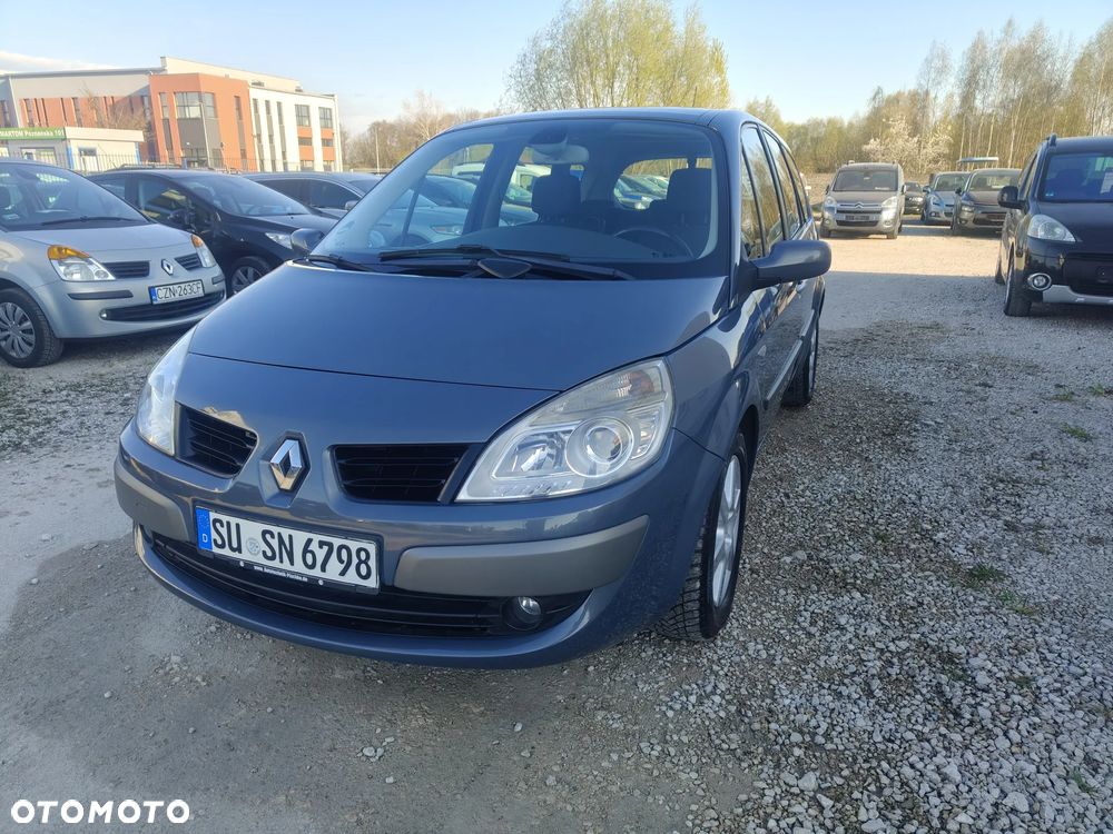 Renault Scenic - 1