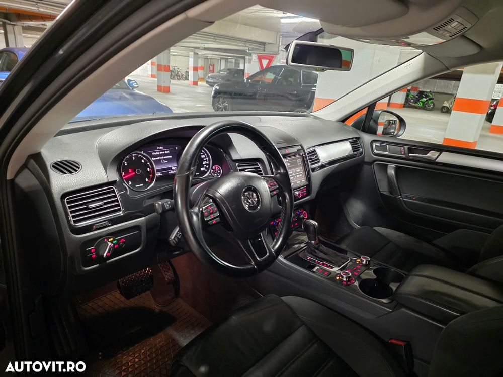 VOLKSWAGEN Touareg 2012 — imagine 4