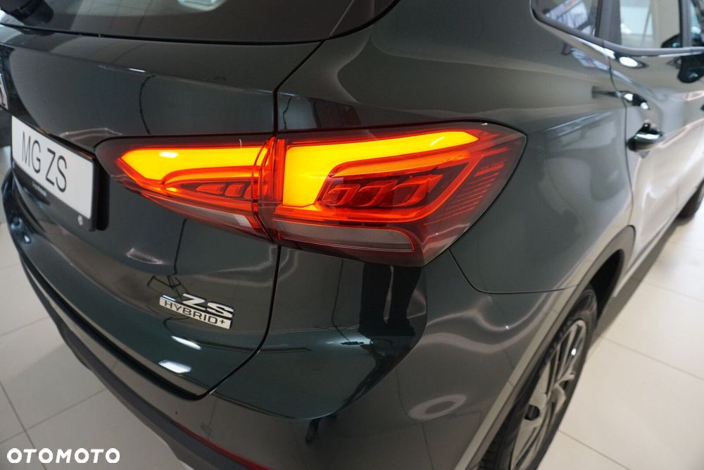 MG ZS Hybrid+ - 19