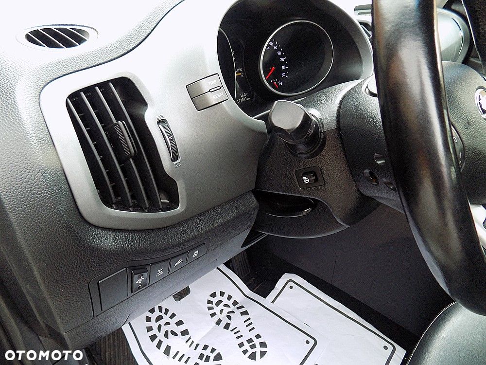 Kia Sportage - 10