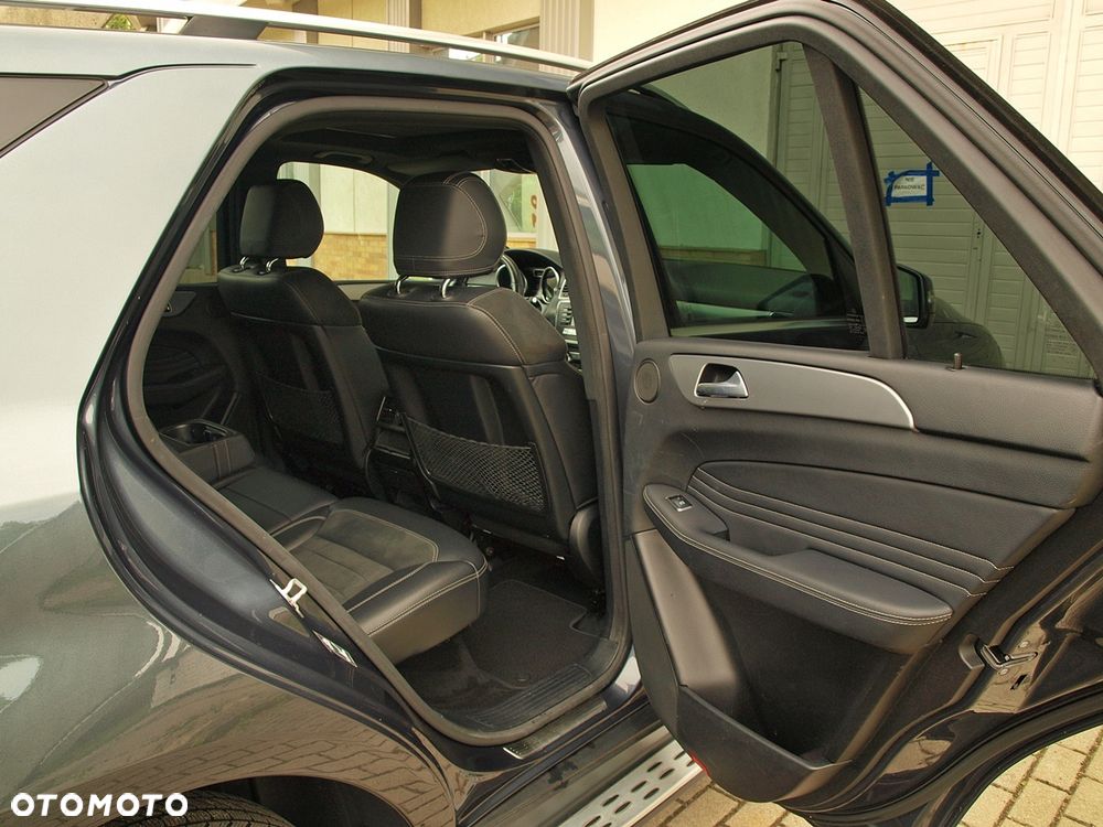 Mercedes-Benz ML - 13