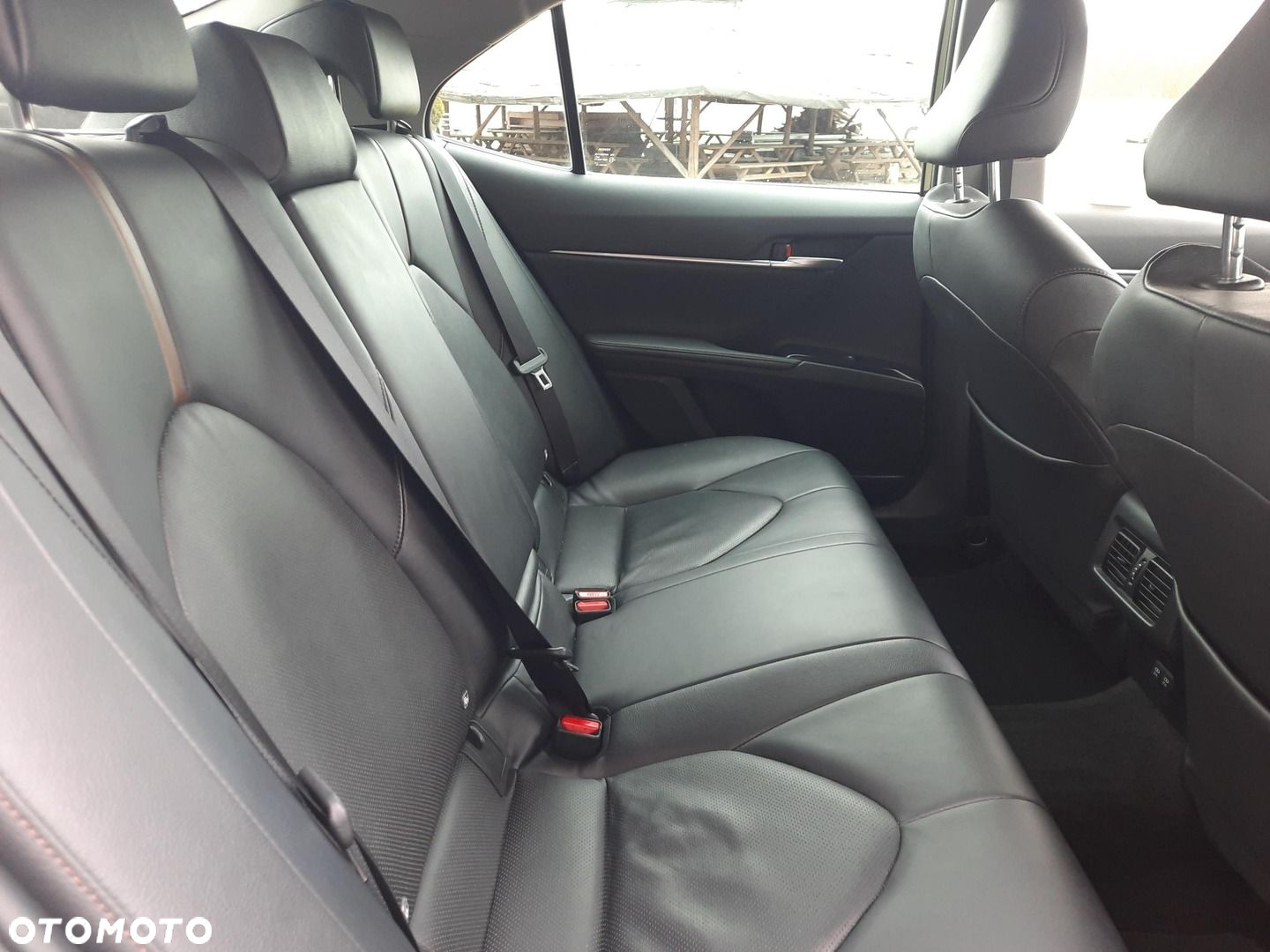 Toyota Camry - 8