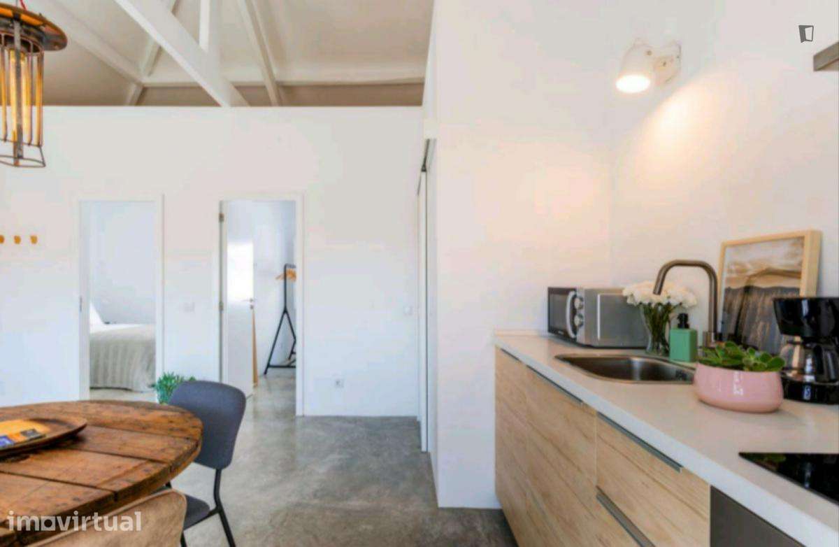 Casa com 2 quartos - localizado em Santa Marinha Porto - Grande imagem: 4/46