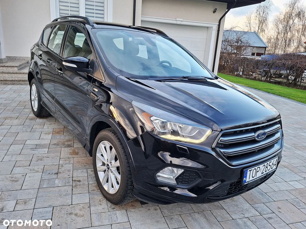 Ford Kuga 1.5 EcoBoost 2x4 ST-Line - 6
