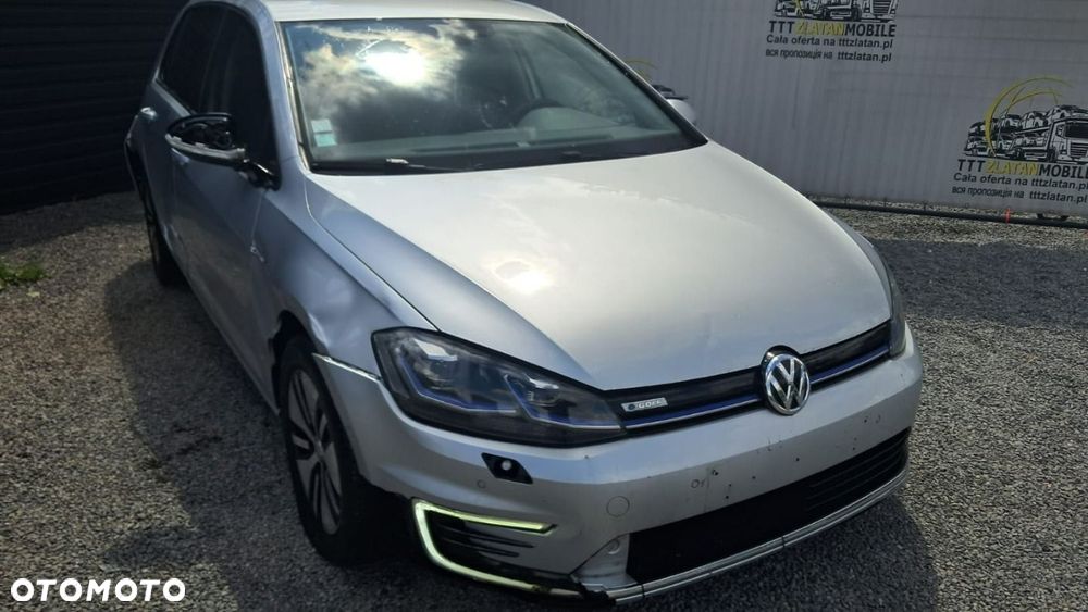 Volkswagen Golf - 5