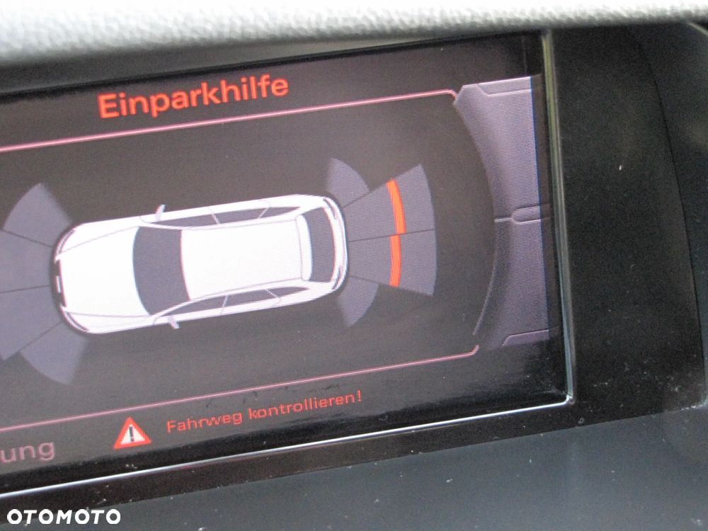 Audi A4 Avant 2.0 TDI - 10