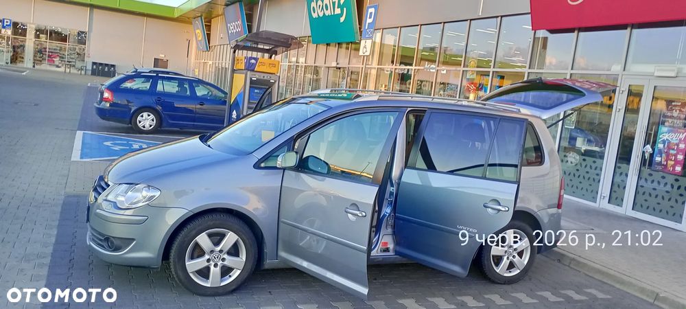 Volkswagen Touran - 20