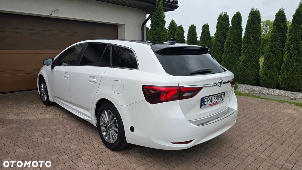 Toyota Avensis - 6