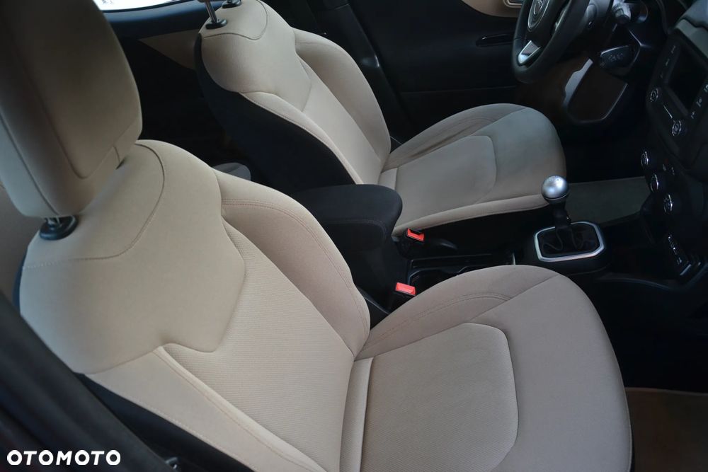Jeep Renegade 1.6 E-TorQ Longitude FWD - 33