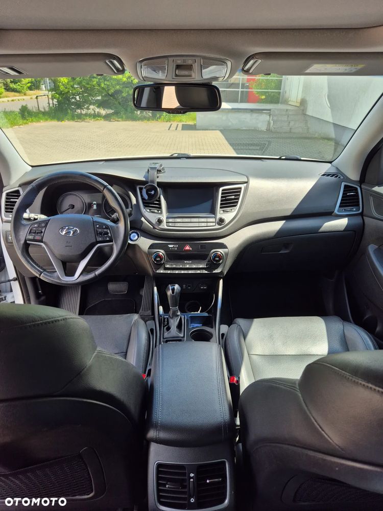 Hyundai Tucson blue 1.7 CRDi 2WD DCT Premium - 19